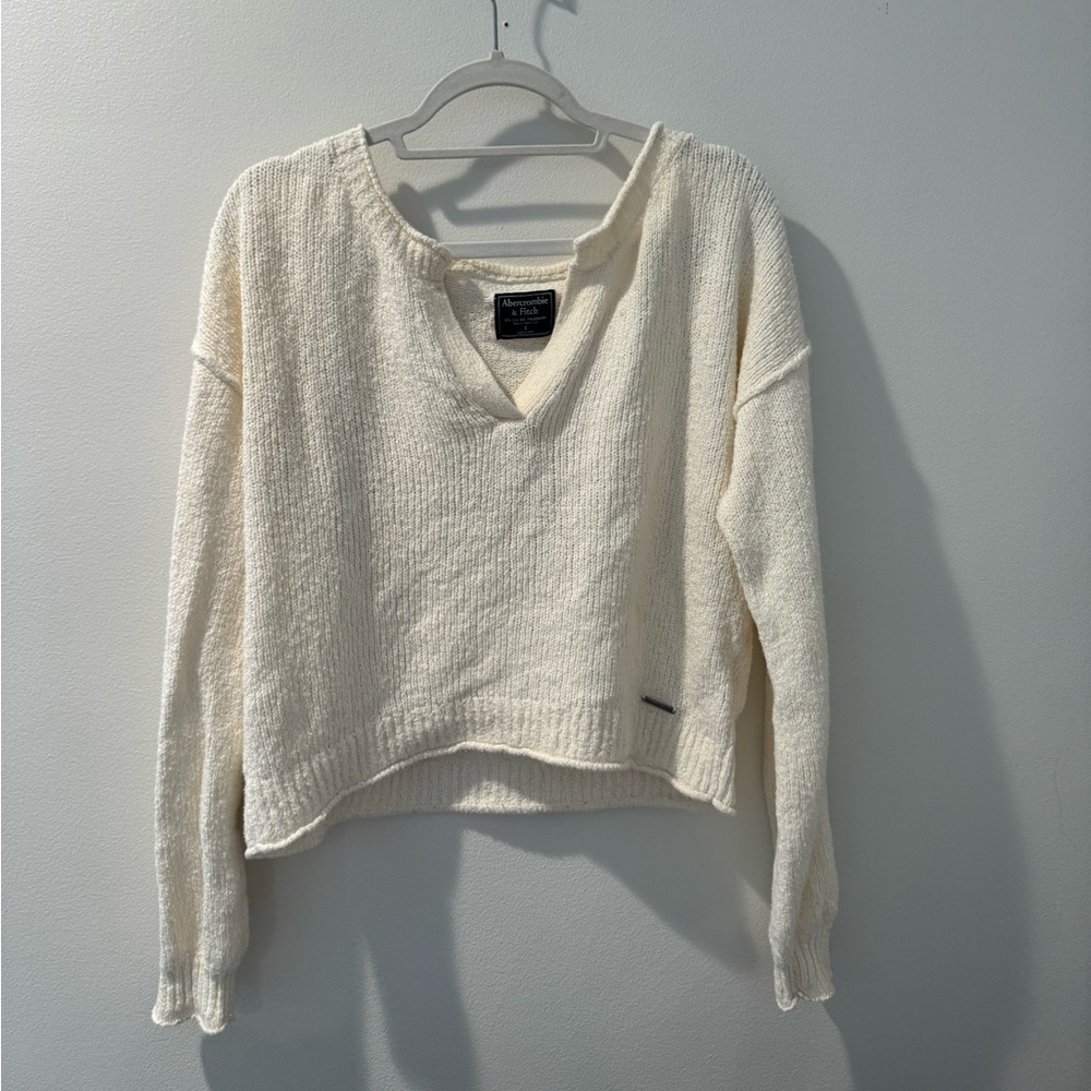 Abercrombie Cream V-neck Sweater